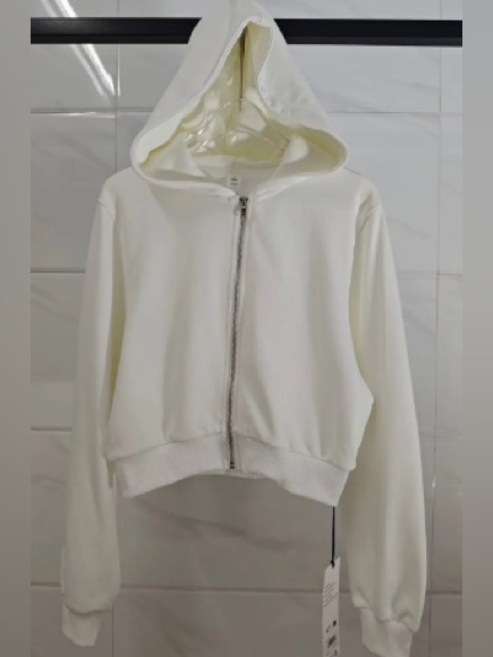 ALO Yoga Cream Zip-Up Hoodie